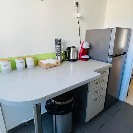 Logement A 10 Minutes A Pied De La Gare Centre Avignon Exterior photo