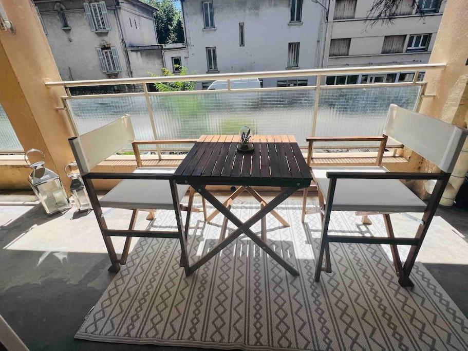 A 10 Minutes A Pied De La Gare Centre Appartement